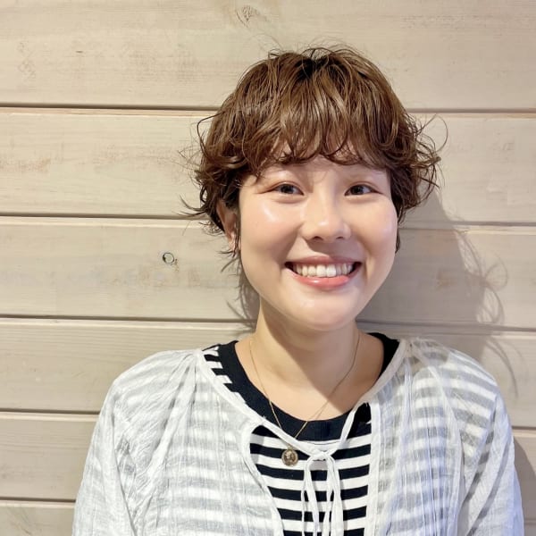Re:sta by neolive 浅草店【リスタ バイ ネオリーブ アサクサテン】のスタッフ紹介。岩谷 未貴