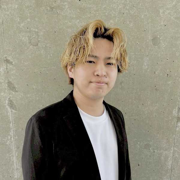 Re:sta by neolive 浅草店【リスタ バイ ネオリーブ アサクサテン】のスタッフ紹介。平野 こうき【浅草唯一のメンズ縮毛矯正エキスパート】