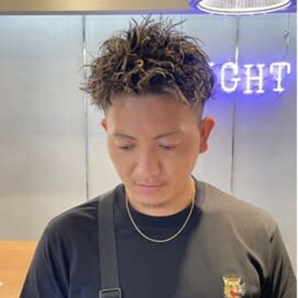 EIGHT hakata 博多店×ショート|EIGHT hakata 博多店