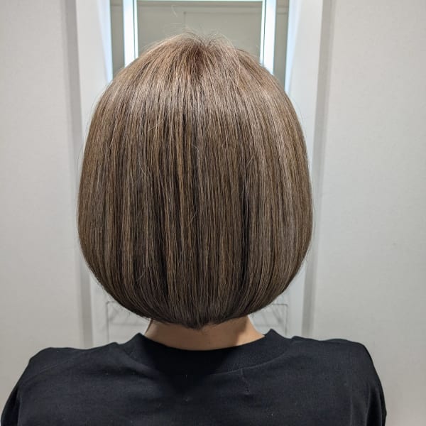 艶髪ショートボブ✕外国人風ハイライトアッシュベージュ