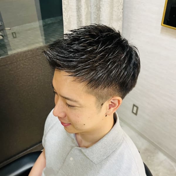 王道アップバングショート×マジックツーブロック|UNTRACE－BARBER SHOP－