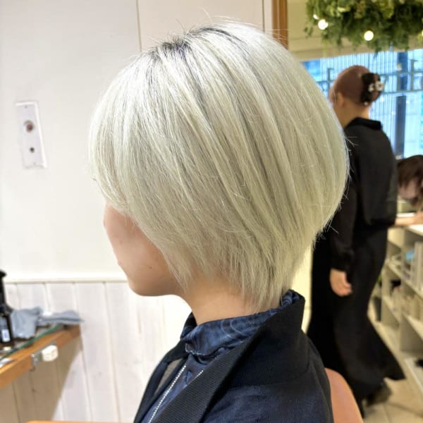 【Neolivekuta】ショート×ホワイトブリーチ