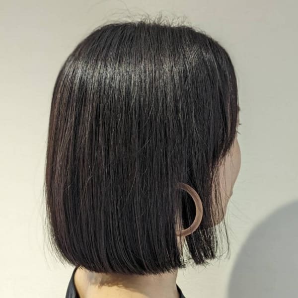 大人かわいい切りっぱなしボブ 髪質ケアトリートメント|オギクボ ヴォイス