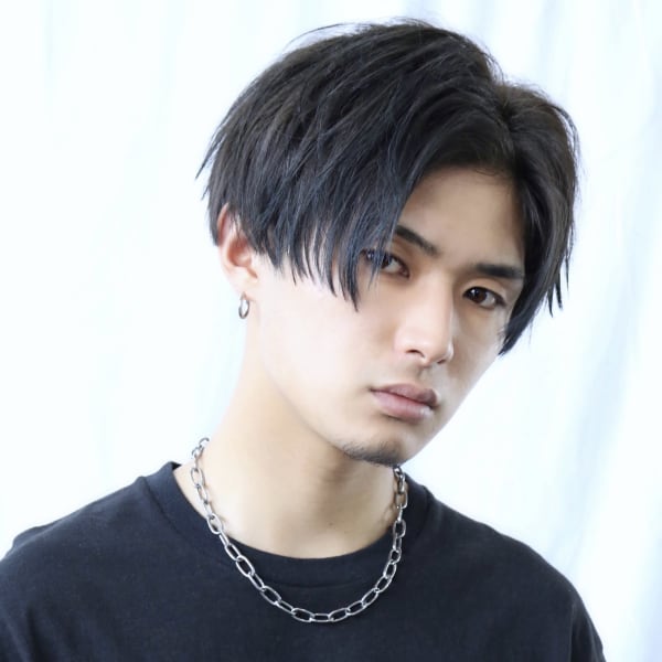 センターパート アッシュ 刈り上げ 福岡 ナチュラルヘア