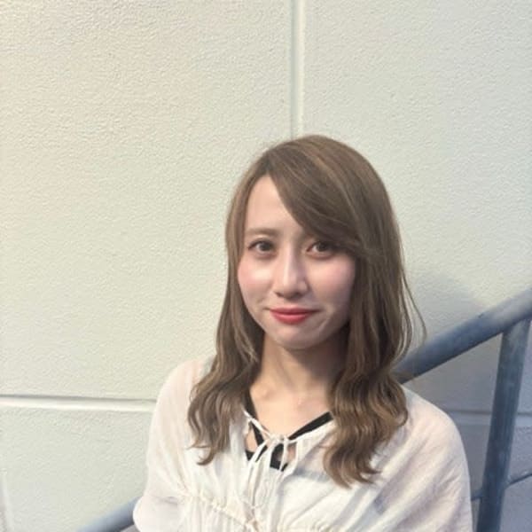 KENJE annetta【ケンジアネッタ】のスタッフ紹介。髙橋 妃奈