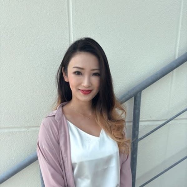 KENJE annetta【ケンジアネッタ】のスタッフ紹介。柿澤 彩佳