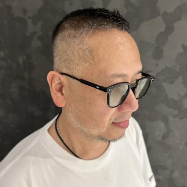 アップバングベリーショート