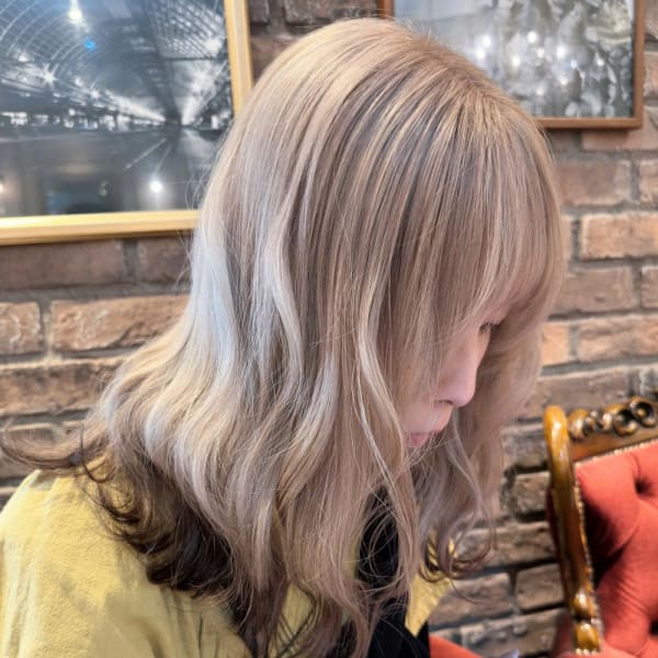 タヌキカラー_ホワイトベージュ_毛先ブラウン_オンブレ3