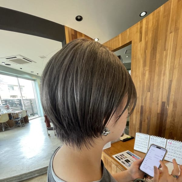 グレージュショート