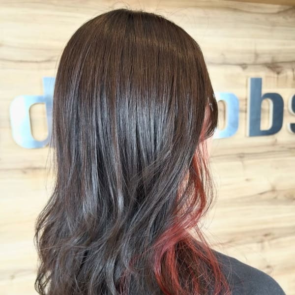 レッドインナーカラー