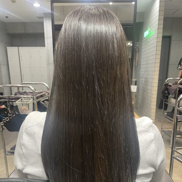 ラベンダーグレーブラウン