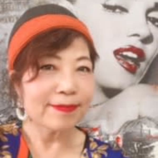 ヘアフェイスメリーポピンズ【ヘアフェイスメリーポピンズ】のスタッフ紹介。Mary