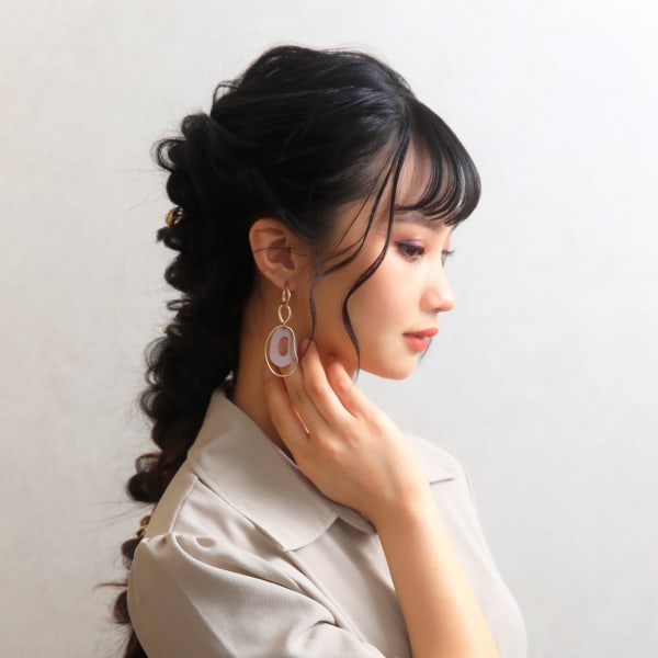 編み下ろしトレンドスタイル