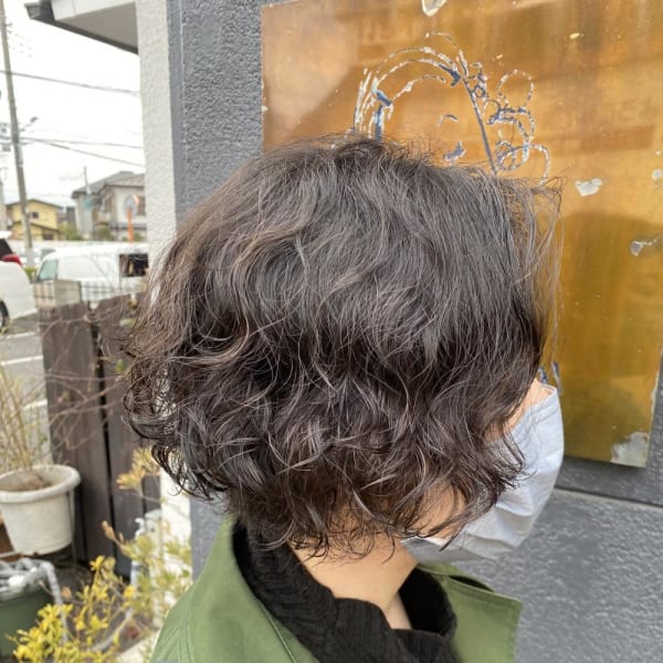 ふわっとくるくるパーマでボリュームアップ|comfort by EMU international