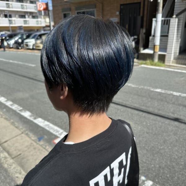 メンズカット　ブルーブラック　髪質改善|半個室型美容室 Sourire 春日店