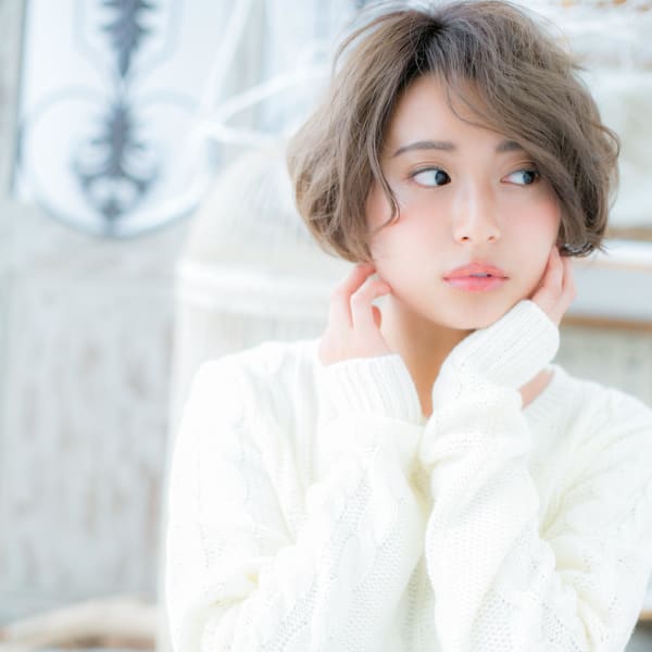 グラデーションカラーくせ毛風ニュアンスボブ 透明感カラー