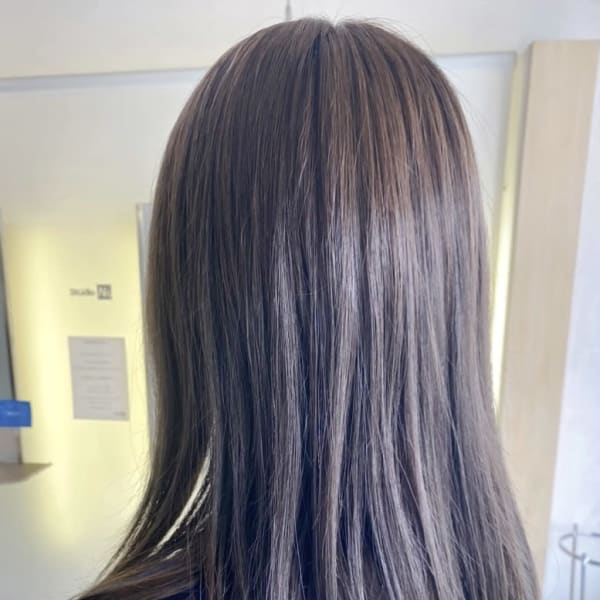 【光に透けるアッシュグレー】高松　透明感　グレージュ　|HAIR MODE STUDIO N's