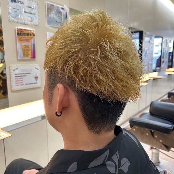 ハイトーン×スパイキーショート