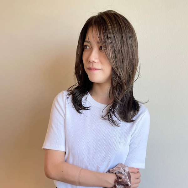 レイヤーカット×透明感カラー