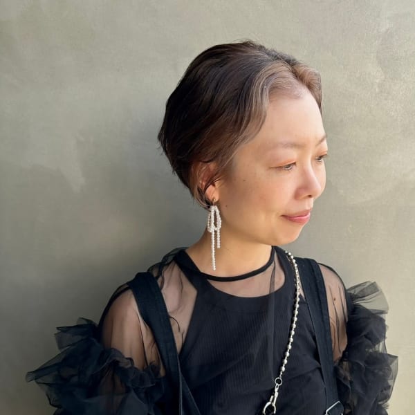 フェイスフレーミングカラー