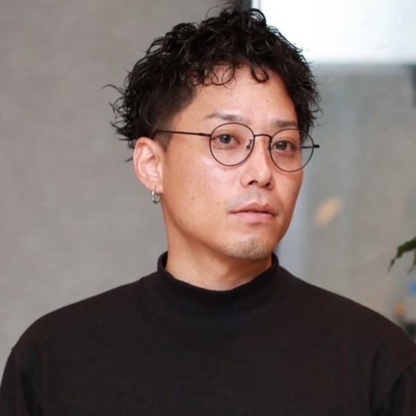 ベリーショート スパイラルパーマ ダークカラー メンズカット