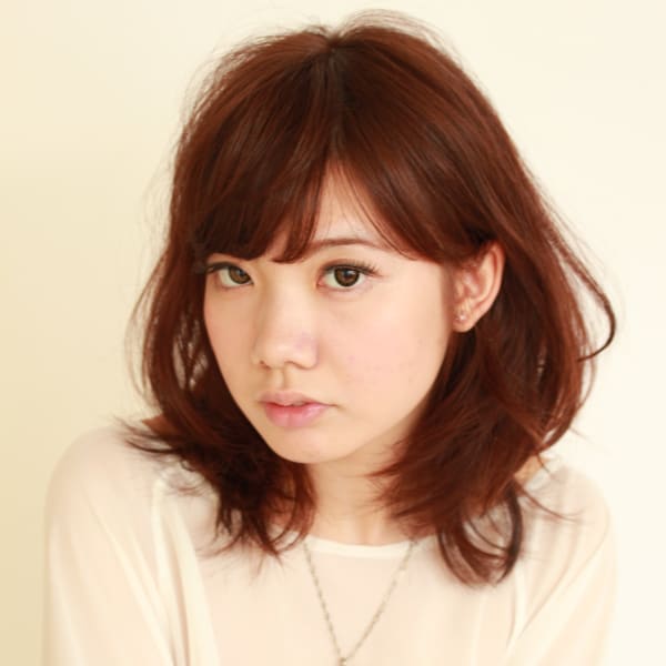 フェミニンボブ