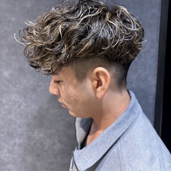  スペインカール/波巻きパーマ/ツイストスパイラル/ハイライ|RISE 綾瀬店