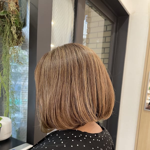 【オーガニック白髪ぼかし】ハイライト×ワンレンボブ|R hair natural & organic salon