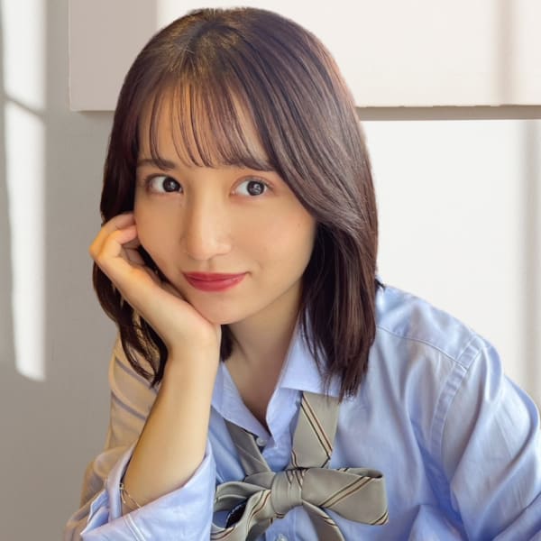 顔周りレイヤー くびれ巻き シースルーバング ブラウンカラー