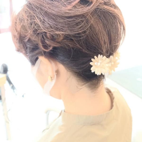 短い髪のアップスタイル