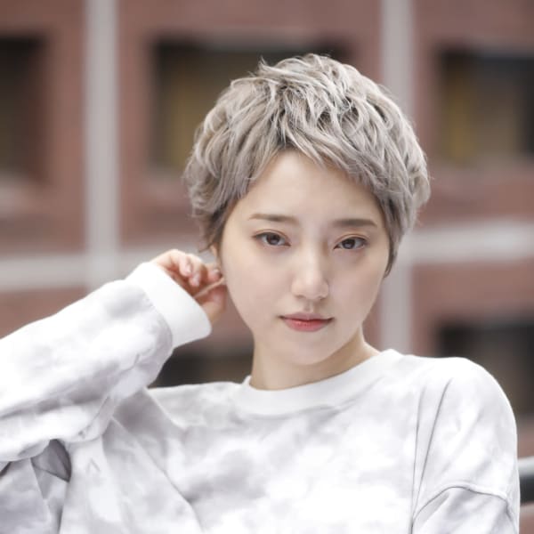 レディースボウズスタイル×ホワイトブリーチ