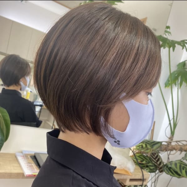 ショートボブ