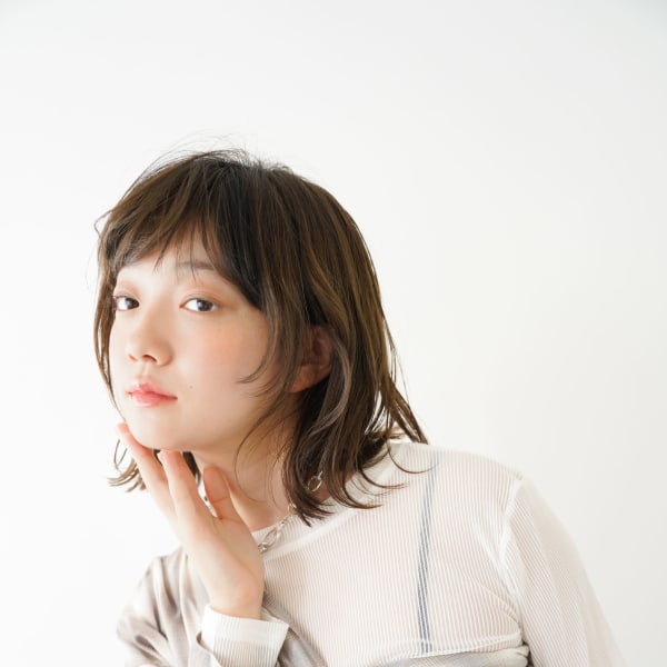 くびレイヤーエモージュグレージュカラーくびれショート/国分寺|shell国分寺【白髪ぼかし/ハイライト/髪質改善/縮毛矯正/ショート】