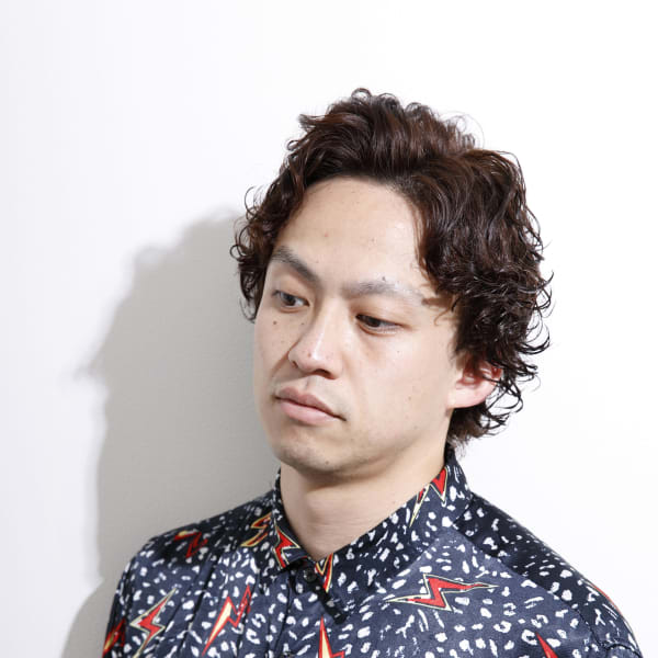 センターパートツーブロックナチュラル<理容室>|LAVIE NEW STANDARD BARBER 横浜店