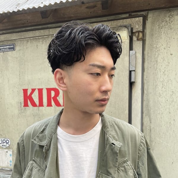 パーマスタイルアップバング