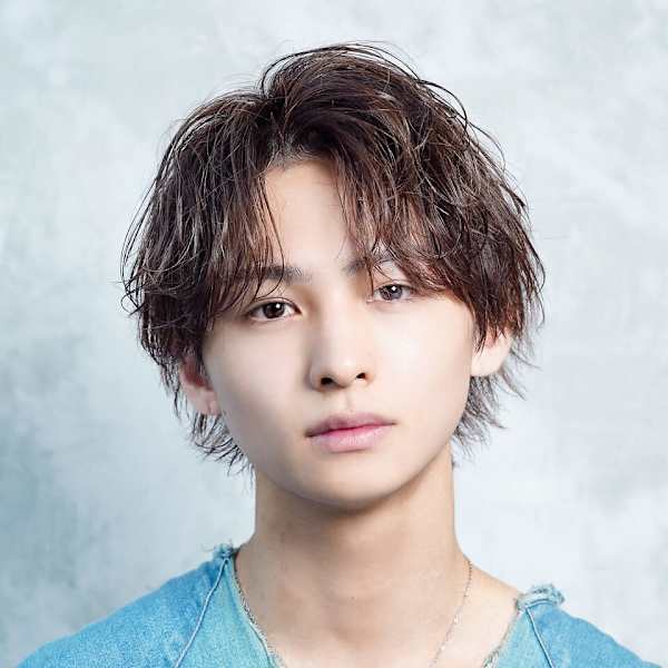 【alpha 新宿】センターパート×スパイラルパーマ