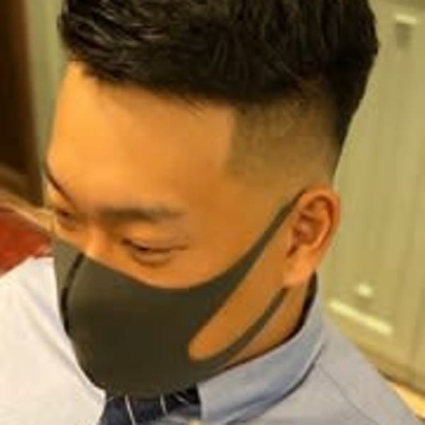 ビジネスマンにオススメのフェードカットスタイル|艶出専科本店