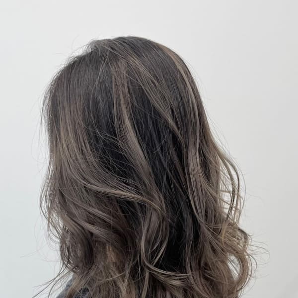 アッシュベージュ