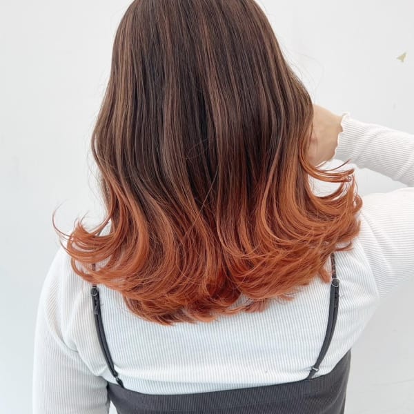 オレンジベージュ