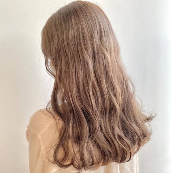 ミルクティーベージュ