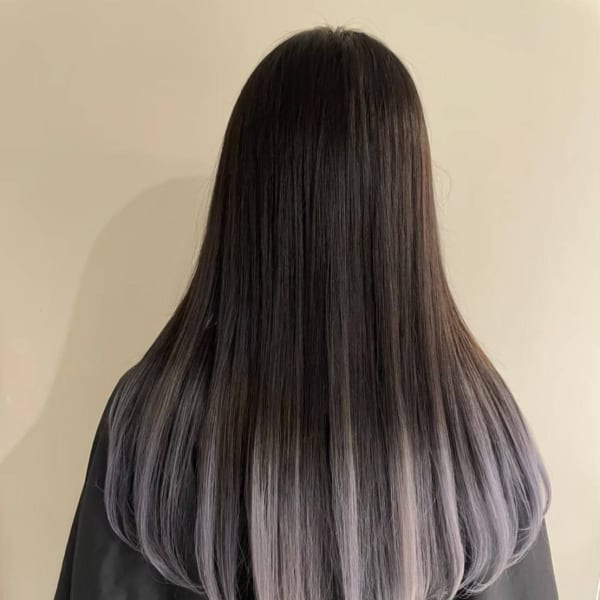 ホワイトグラデーションカラー