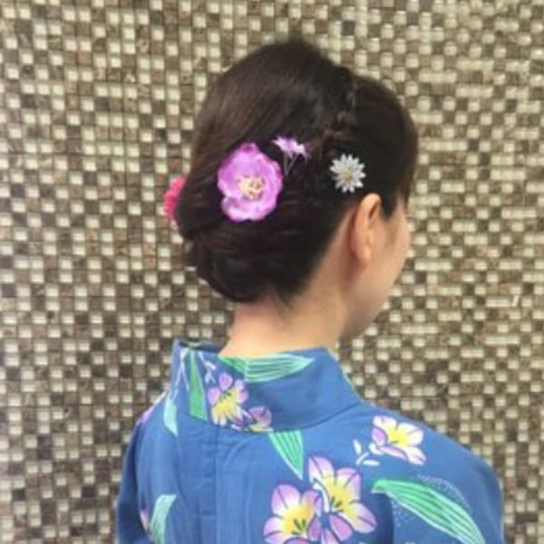 ボブでもすっきりアップスタイル