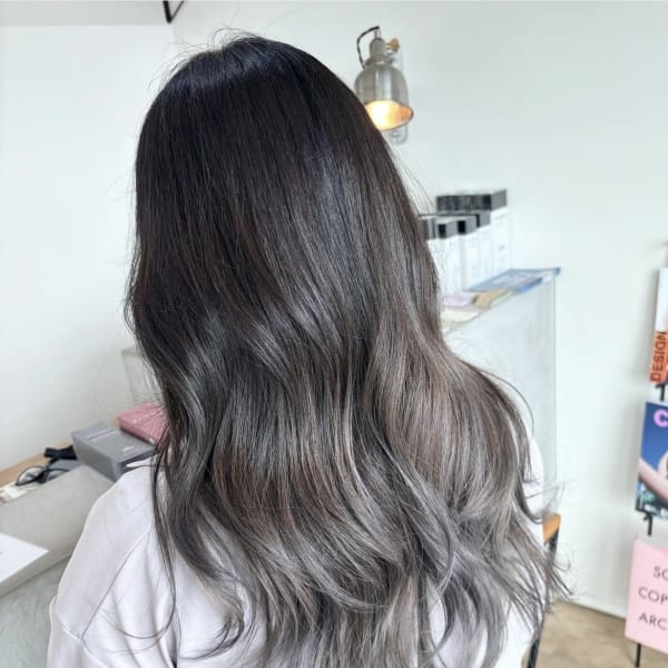 ブリーチグラデーションハイライトカラー|ARBRE hair&make