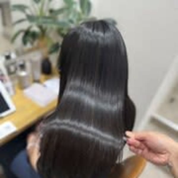 初回来店で艶髪美人へ★美髪矯正×髪質改善|髪質改善個室サロン Shapes salon HANARE