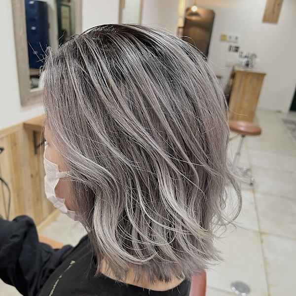 Norm横浜 シャドウルーツカラー