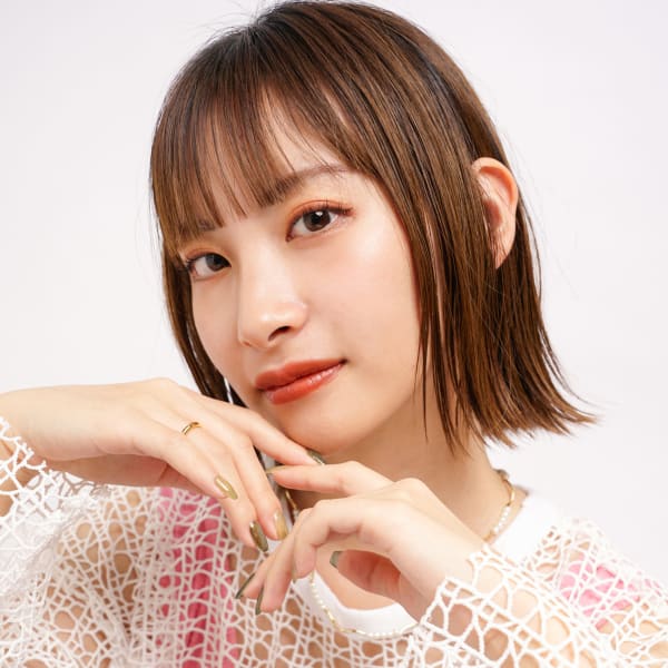 軽さのある外ハネレイヤー