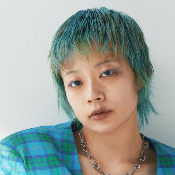 ベリーショートターコイズダブルカラー【FIRST】小林真奈美