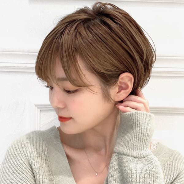 スタイリング簡単！大人耳掛けショート|TYCHE