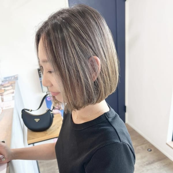 ブリーチバレイヤージュハイライトベージュカラー|ARBRE hair&make