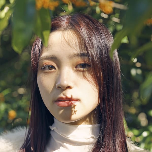 ウルフカット　レイヤーヘア 暖色カラー